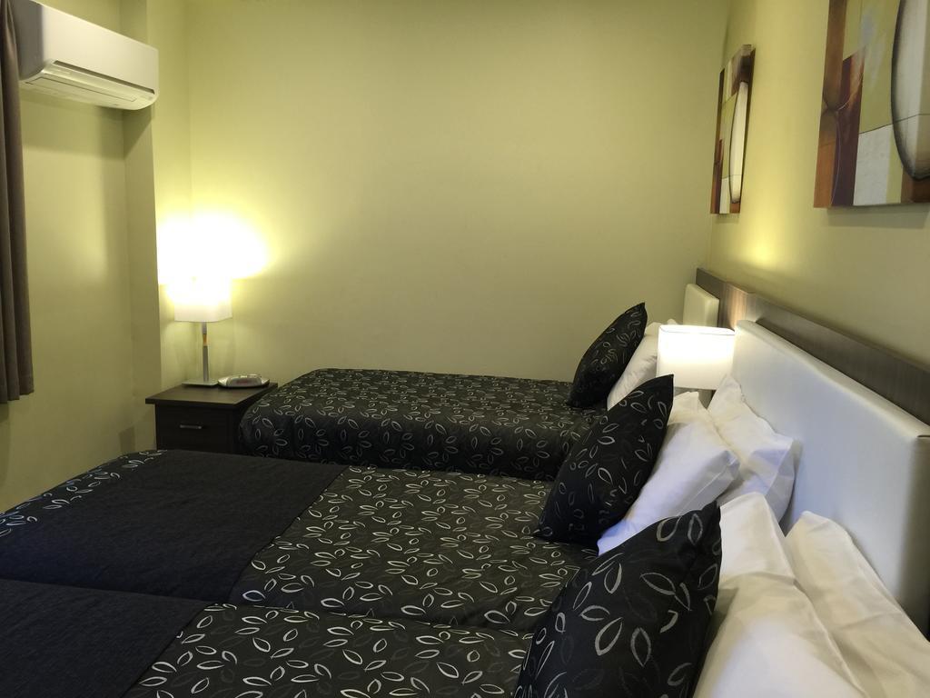 Park Squire Motor Inn & Serviced Apartments Melbourne Exteriör bild