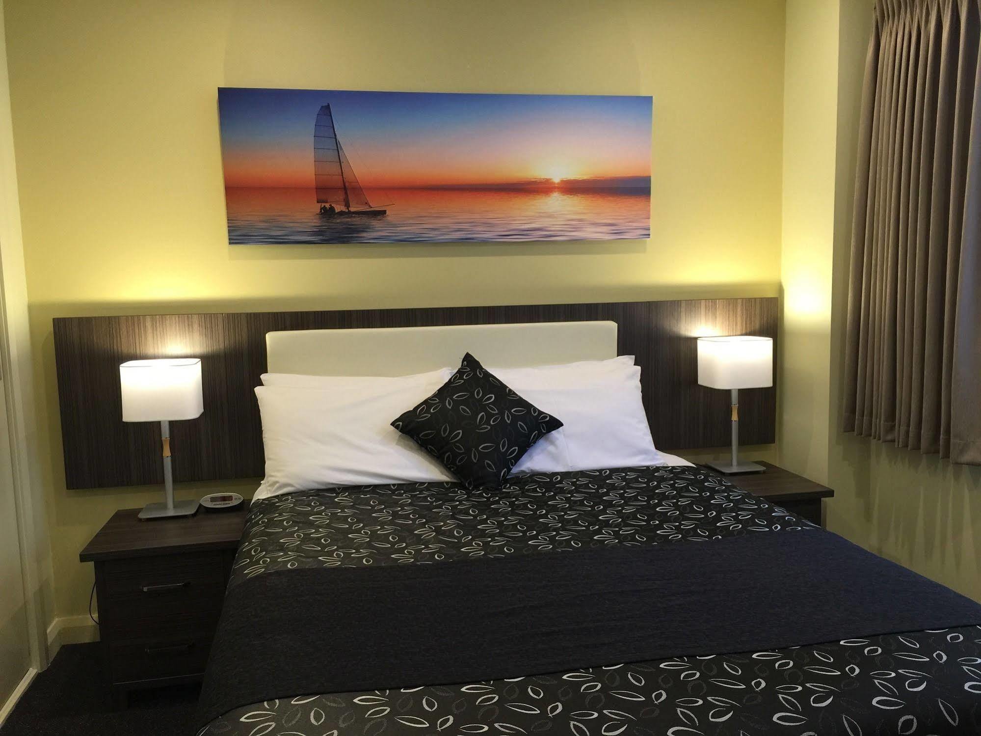 Park Squire Motor Inn & Serviced Apartments Melbourne Exteriör bild