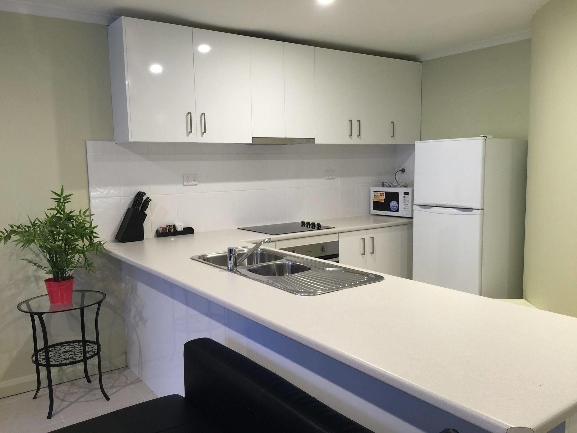 Park Squire Motor Inn & Serviced Apartments Melbourne Exteriör bild